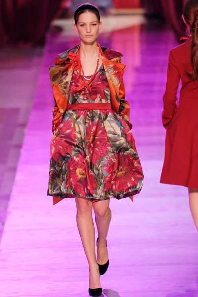 Look 27